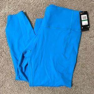 NWT Under Armour high rise ankle leggings